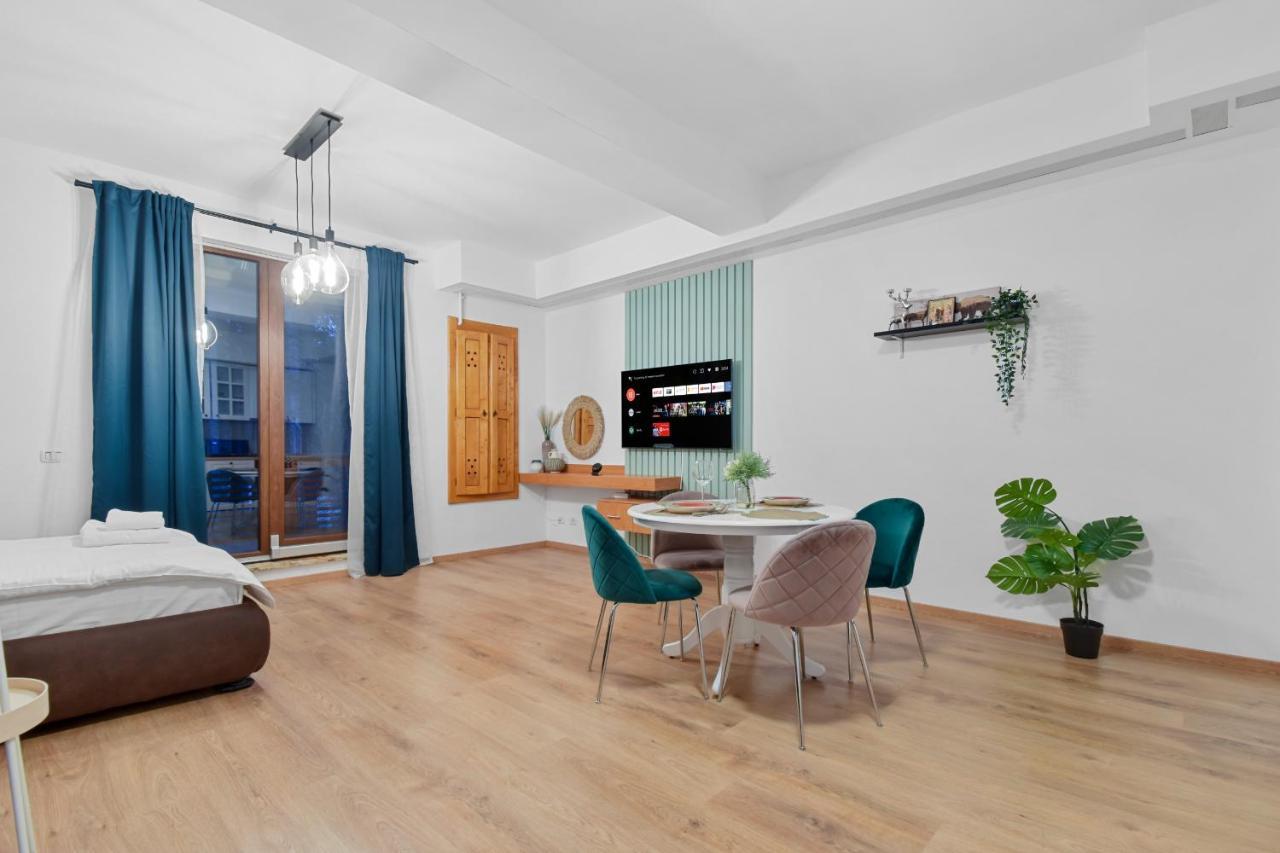 The Flower Clabucet Studio Predeal Exterior foto